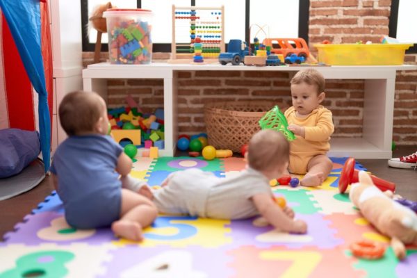 group-toddlers-playing-with-toys-crawling-floor-kindergarten-1024×683 group-toddlers-playing-with-toys-crawling-floor-kindergarten-1024x683